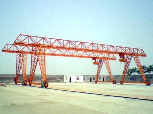 80（50 60  90   100  120  ）噸龍門(mén)吊，門(mén)式起重機(jī)做多大的地基？